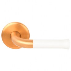 Juego Manivelas con Roseta Nour EV101/64 PVD Oro Mate y Blanco