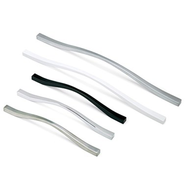 Tiradores mueble - Tirador Fluid 682